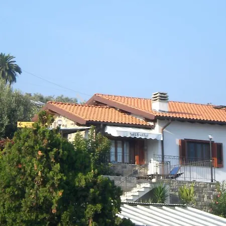 ベッド・アンド・ブレックファスト La Casa Di Ketty *